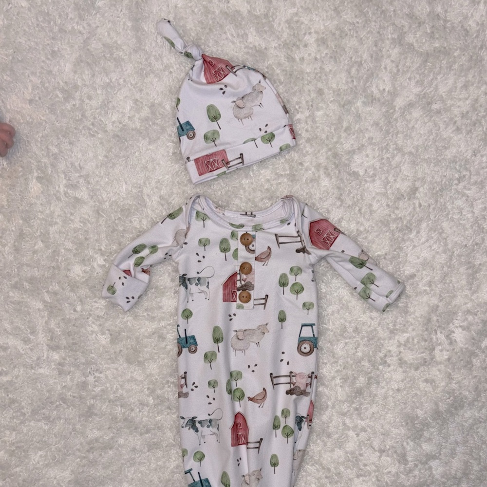 Newborn Knotted Gown and Hat
